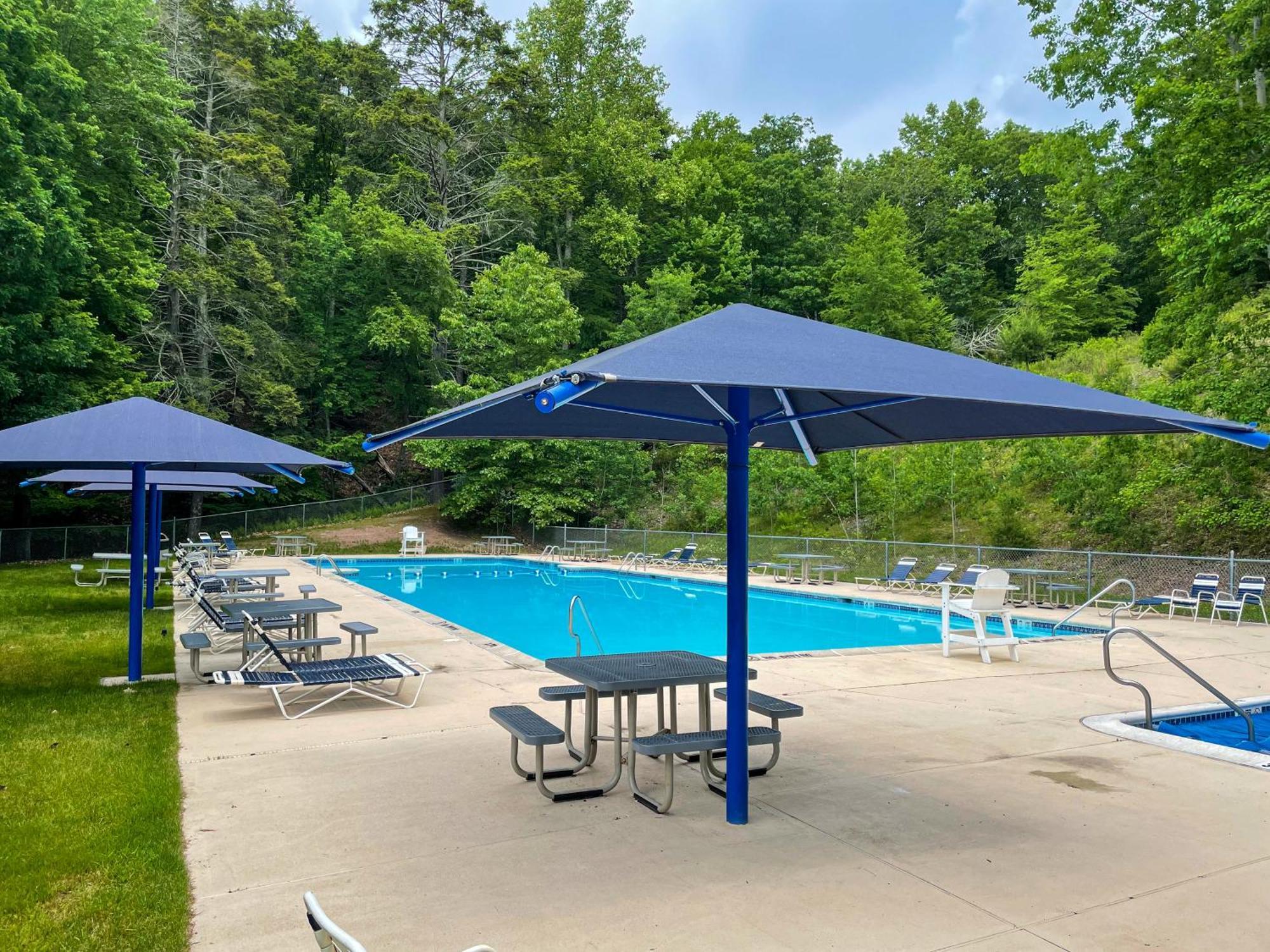 Premier Cozy Cabin - Free Amenities & Comm Indoor Pools بوشكيل المظهر الخارجي الصورة