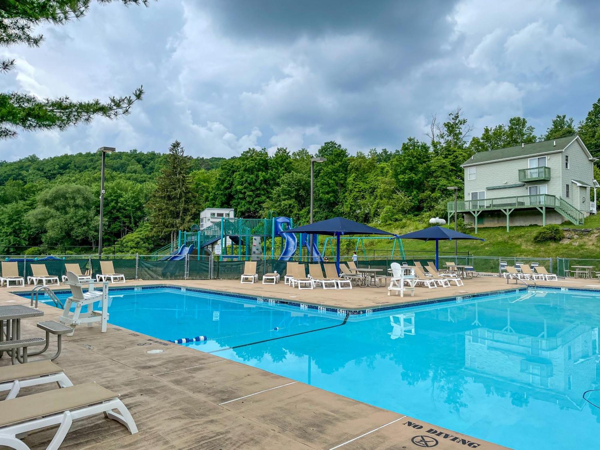 Premier Cozy Cabin - Free Amenities & Comm Indoor Pools بوشكيل المظهر الخارجي الصورة